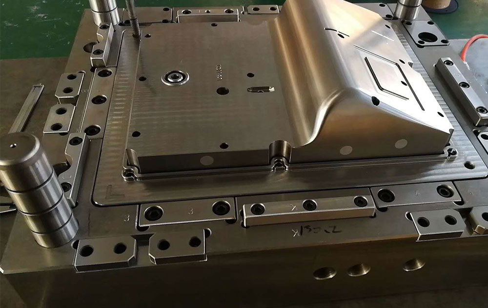 精密模具